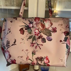 Used once.. beautiful Spring purse